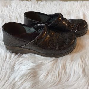 💜3/$15 Dansko Professional Clogs💜